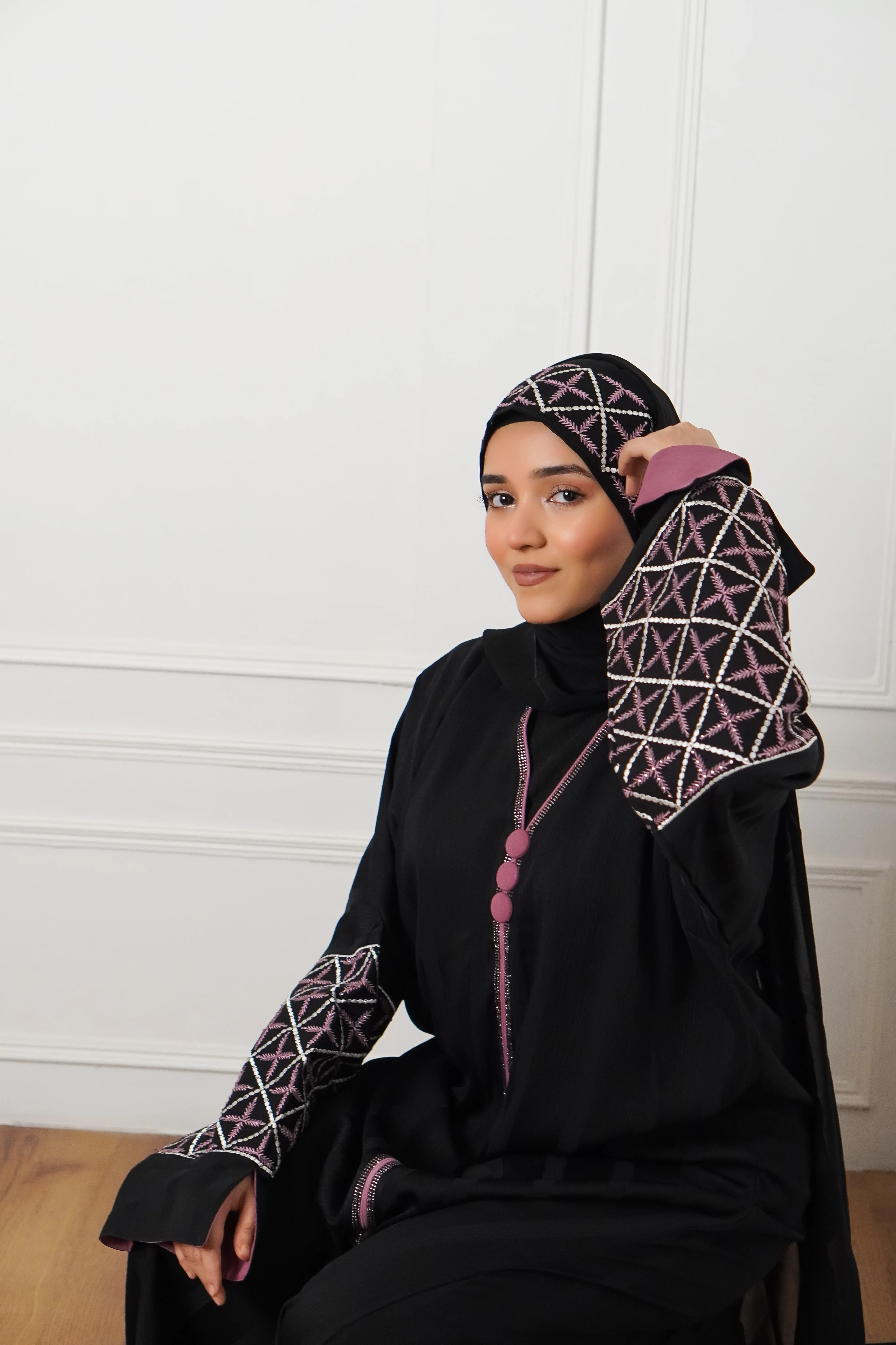 Aamnah Abayah - Image 3