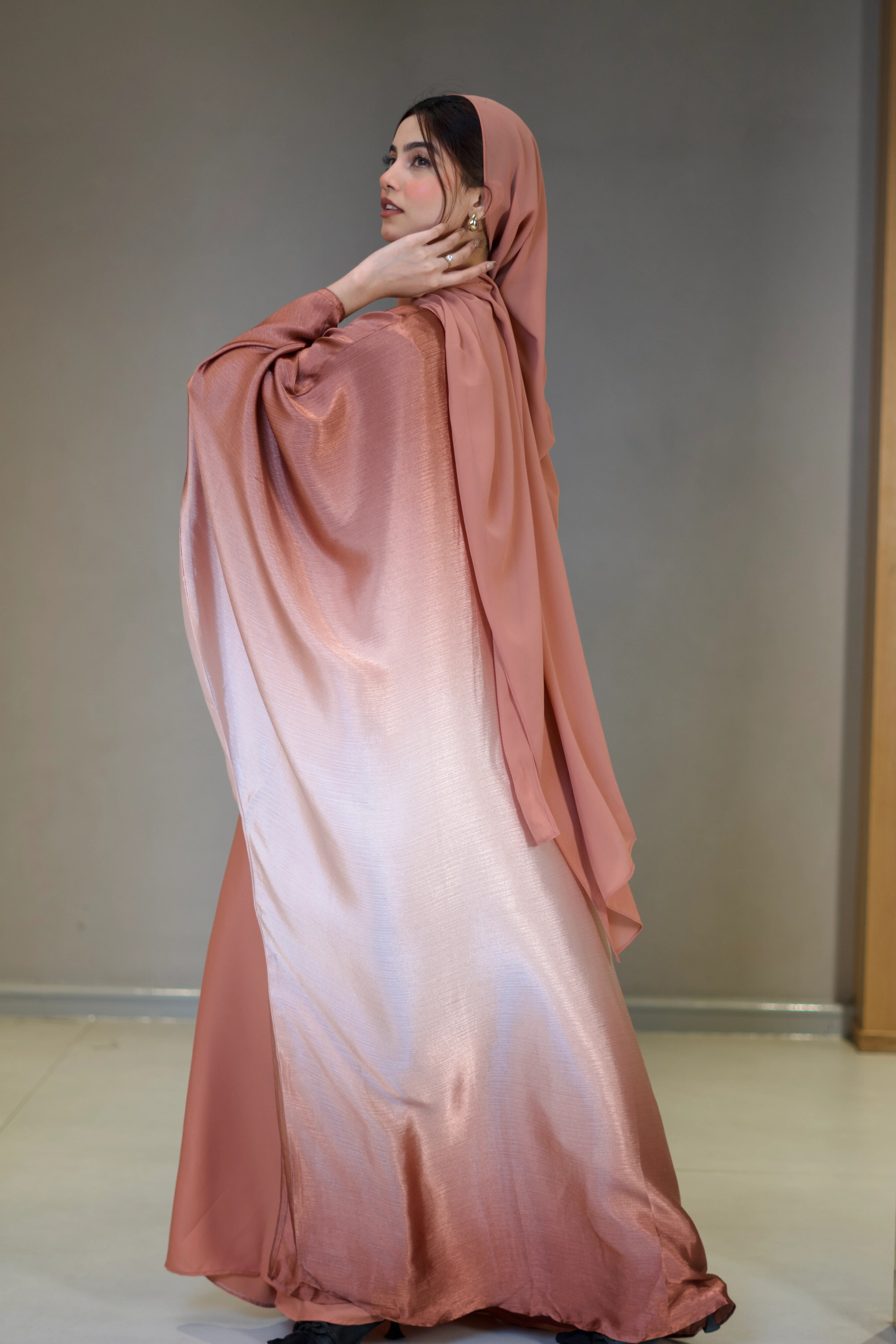 Amelia Ombre Abayah - Aurora