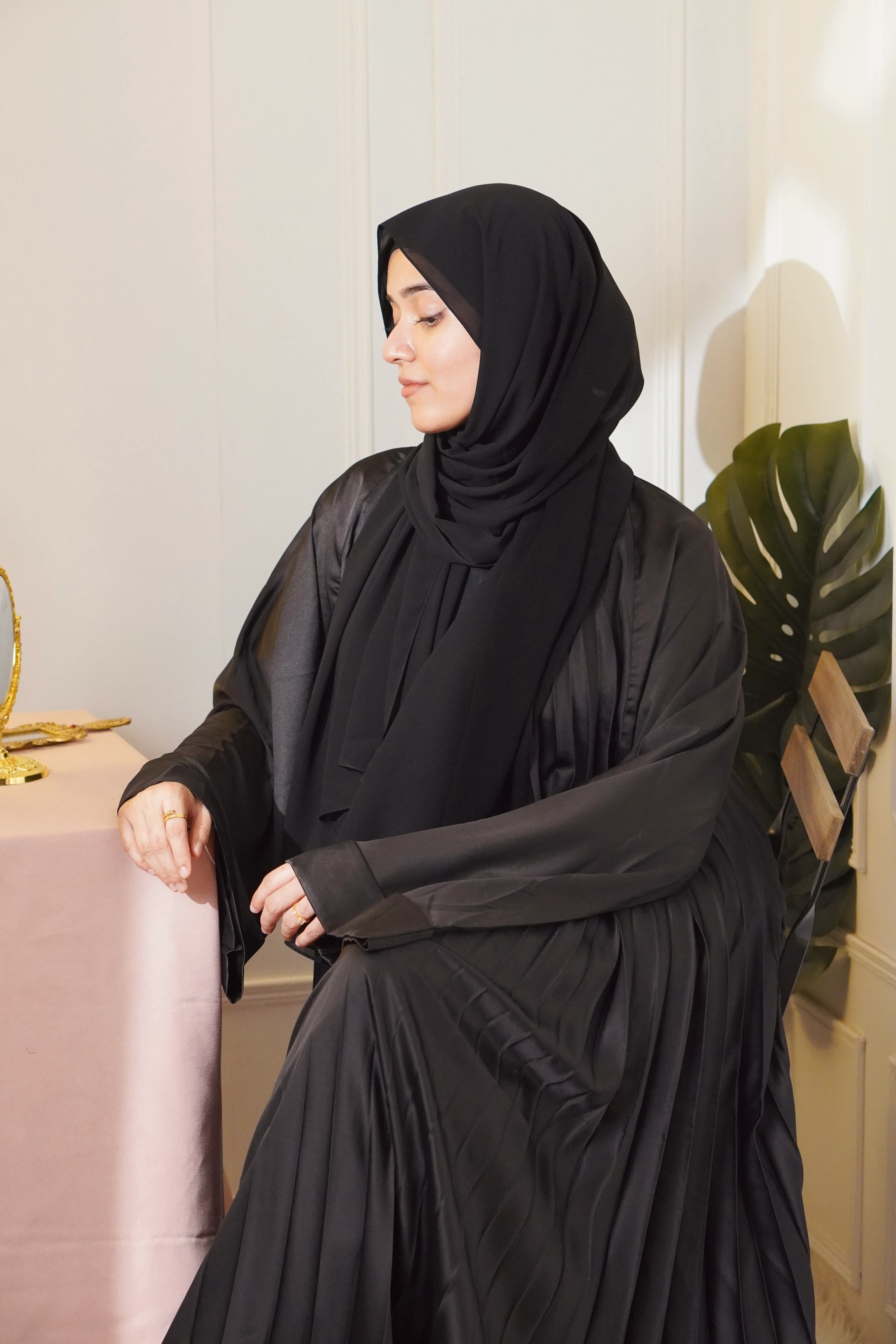 PLEATED ABAYAH - BLACK - Image 6
