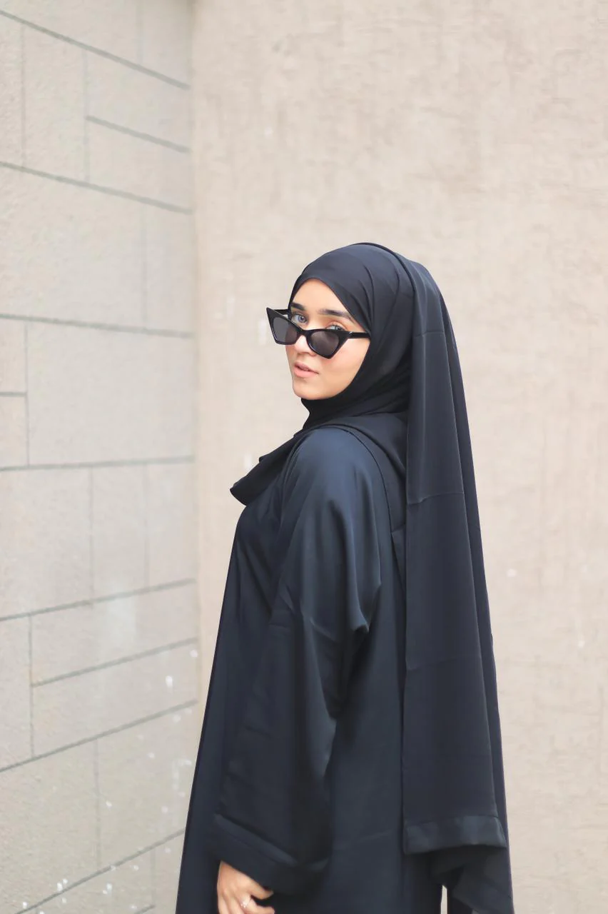 Classic Black Abayah - Image 4