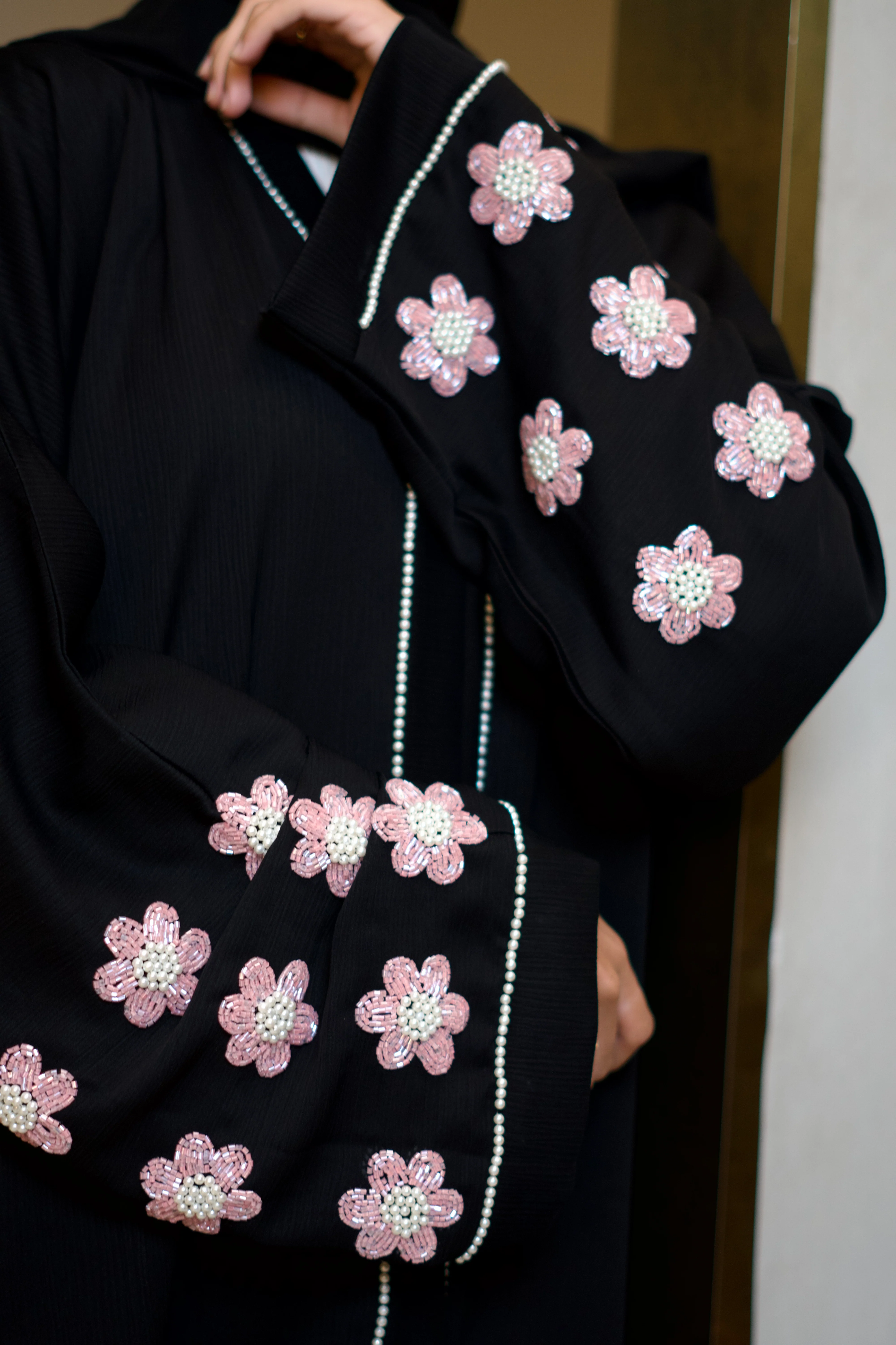 Pearl Noir Abayah - Image 8