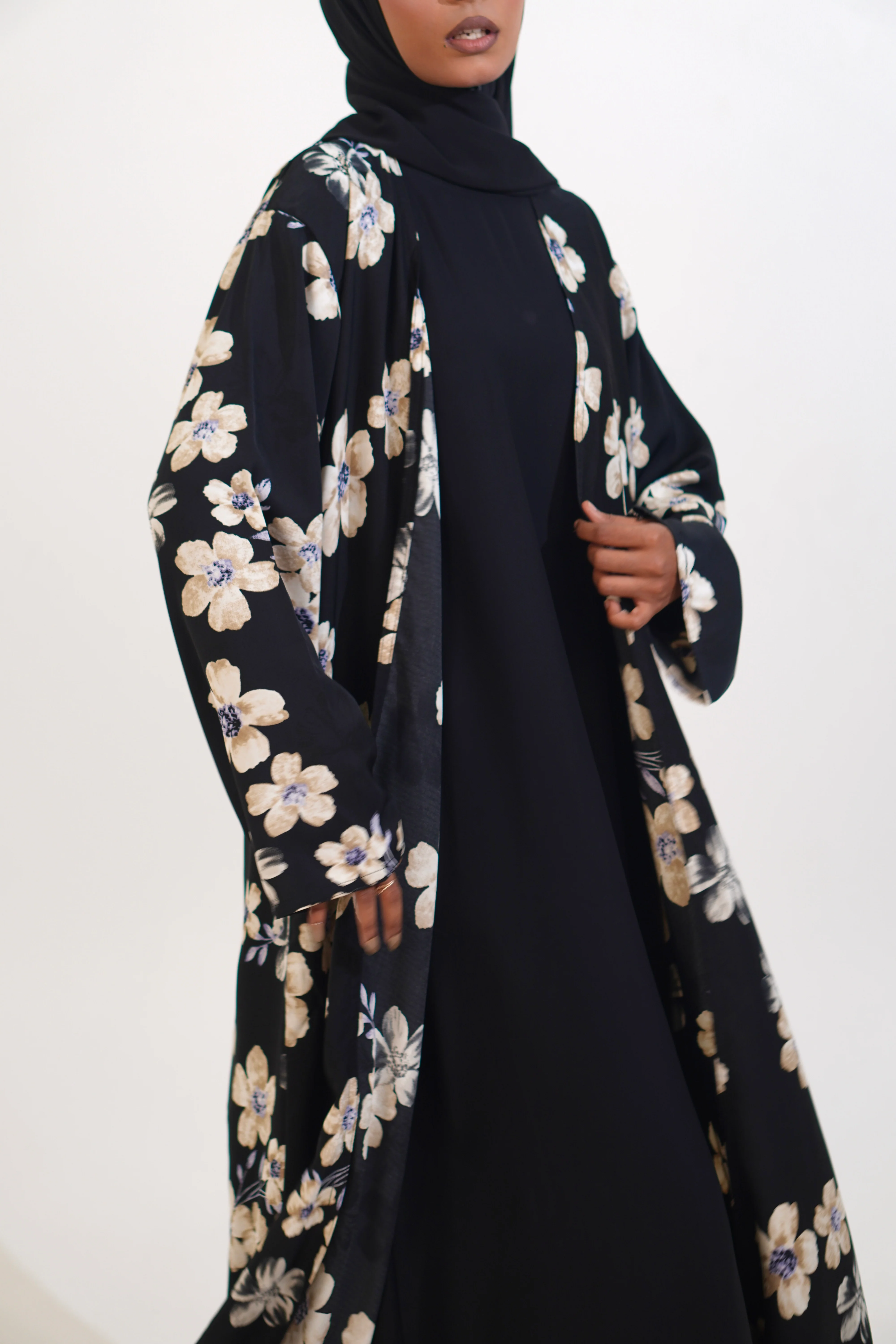 FLORAL PRINTED ABAYAH - BLACK - Image 12