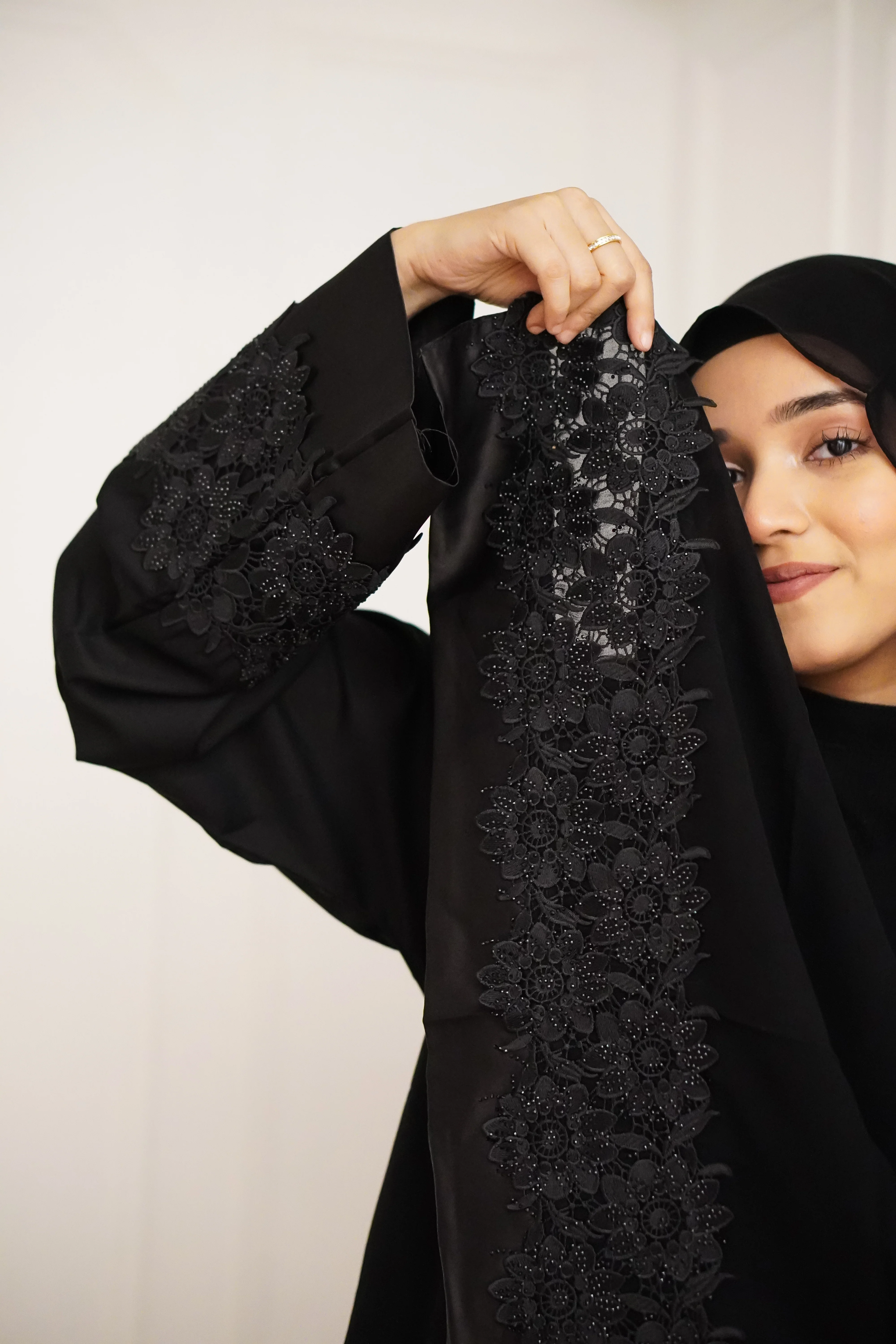Husna Abayah - Image 2