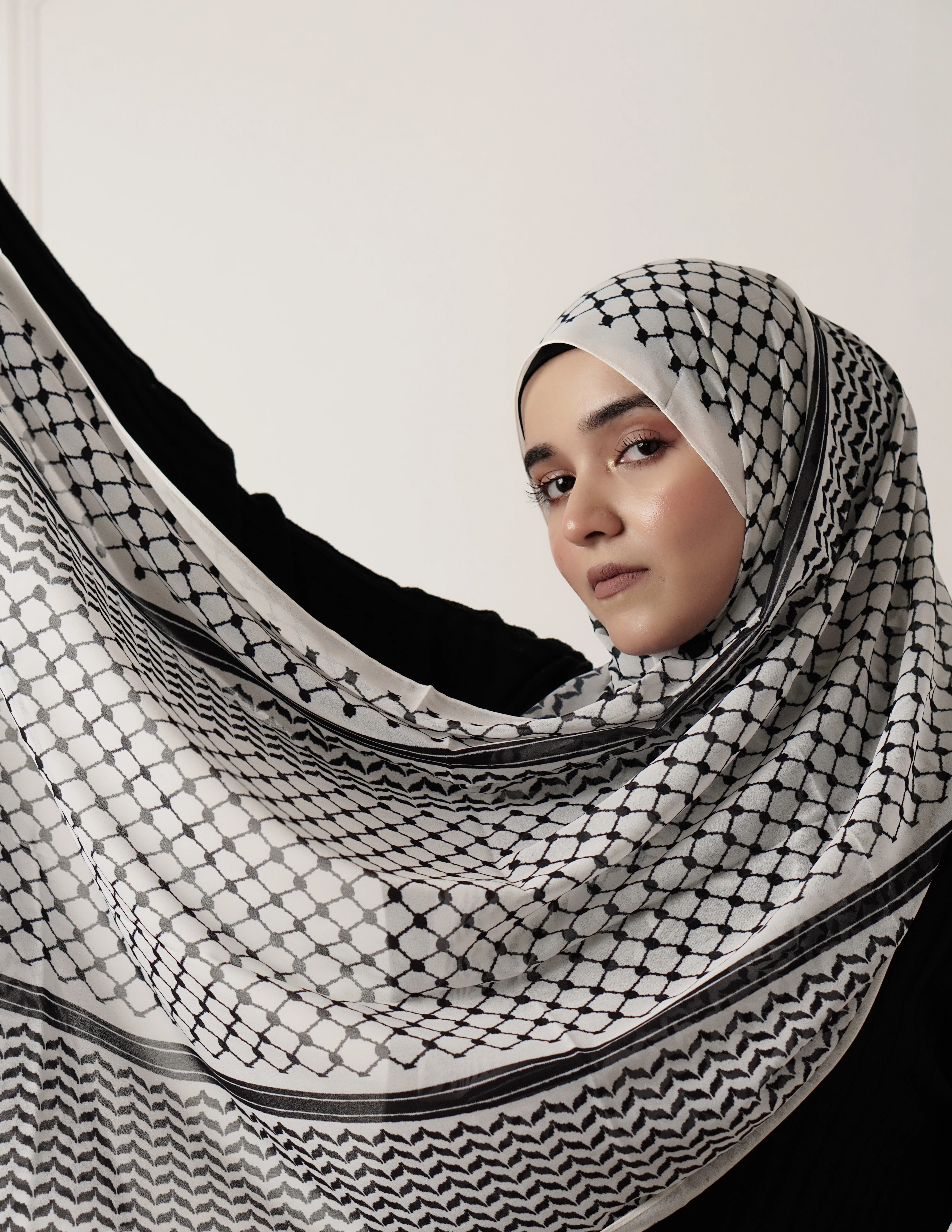 Keffiyeh Hijab - Black - Image 3