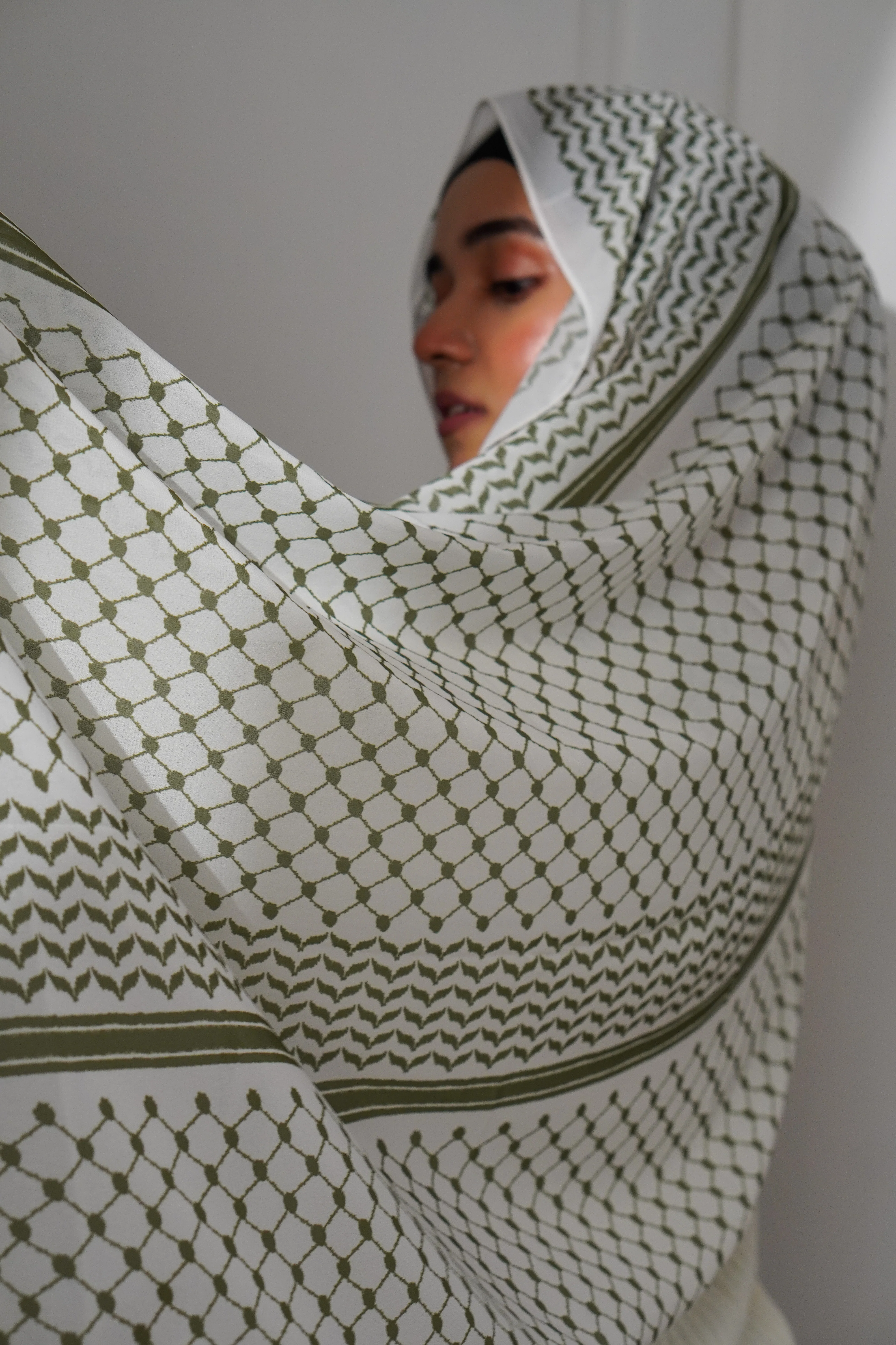 Keffiyeh Hijab - Green - Image 3