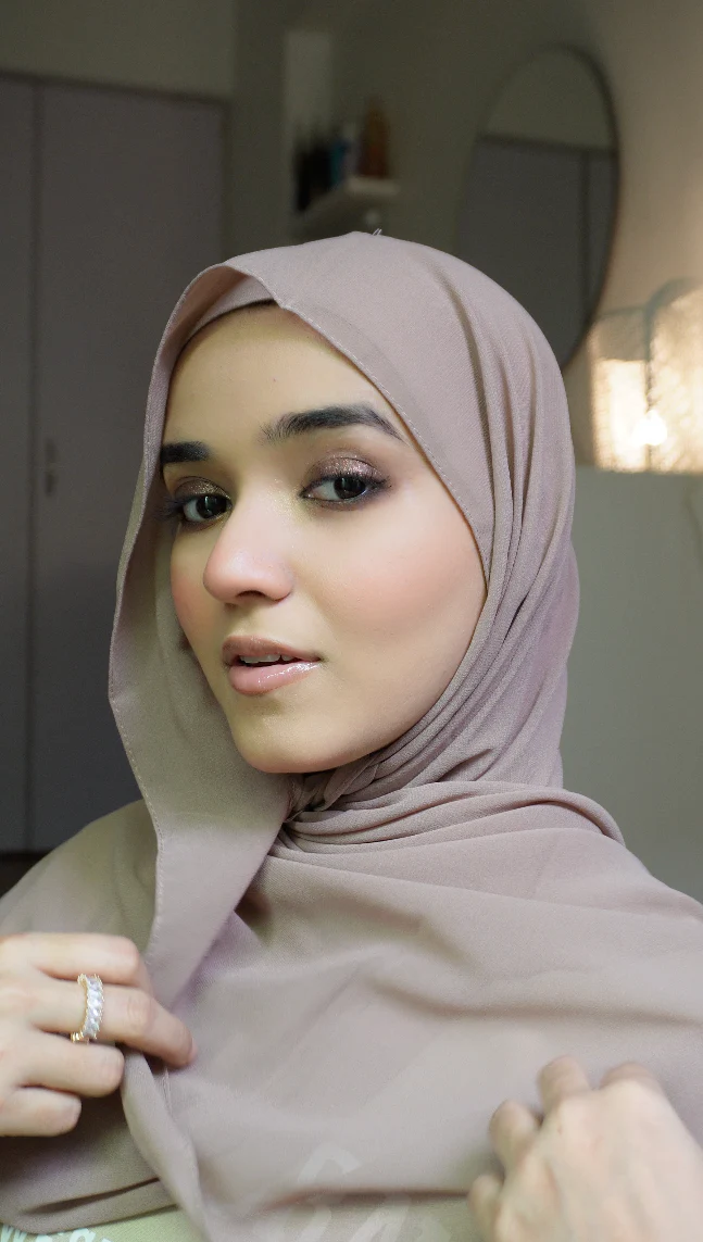 MAGNETIC HIJAB - TAUPE - Image 3