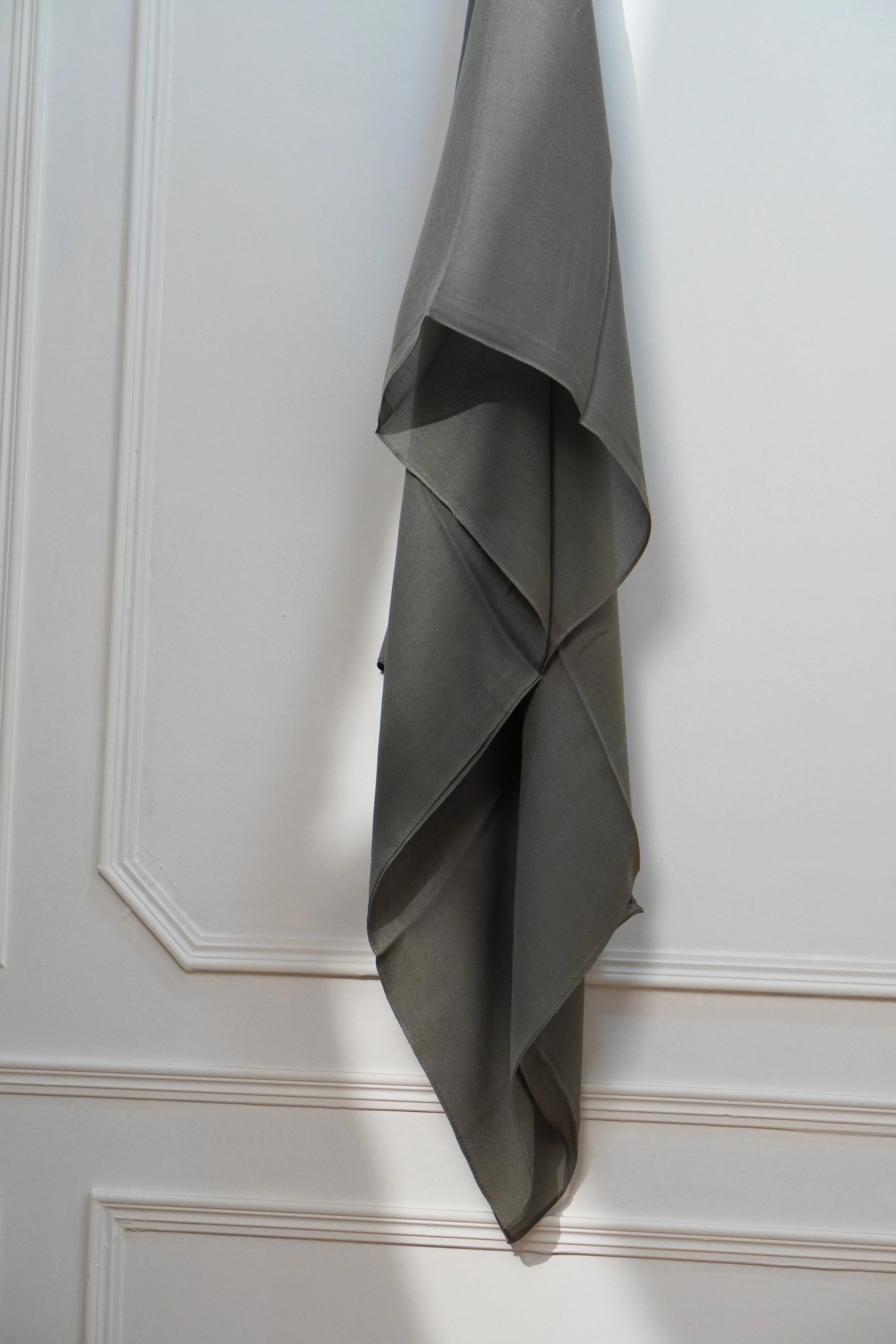 Modal Hijab #18 Charcoal Grey - Image 4