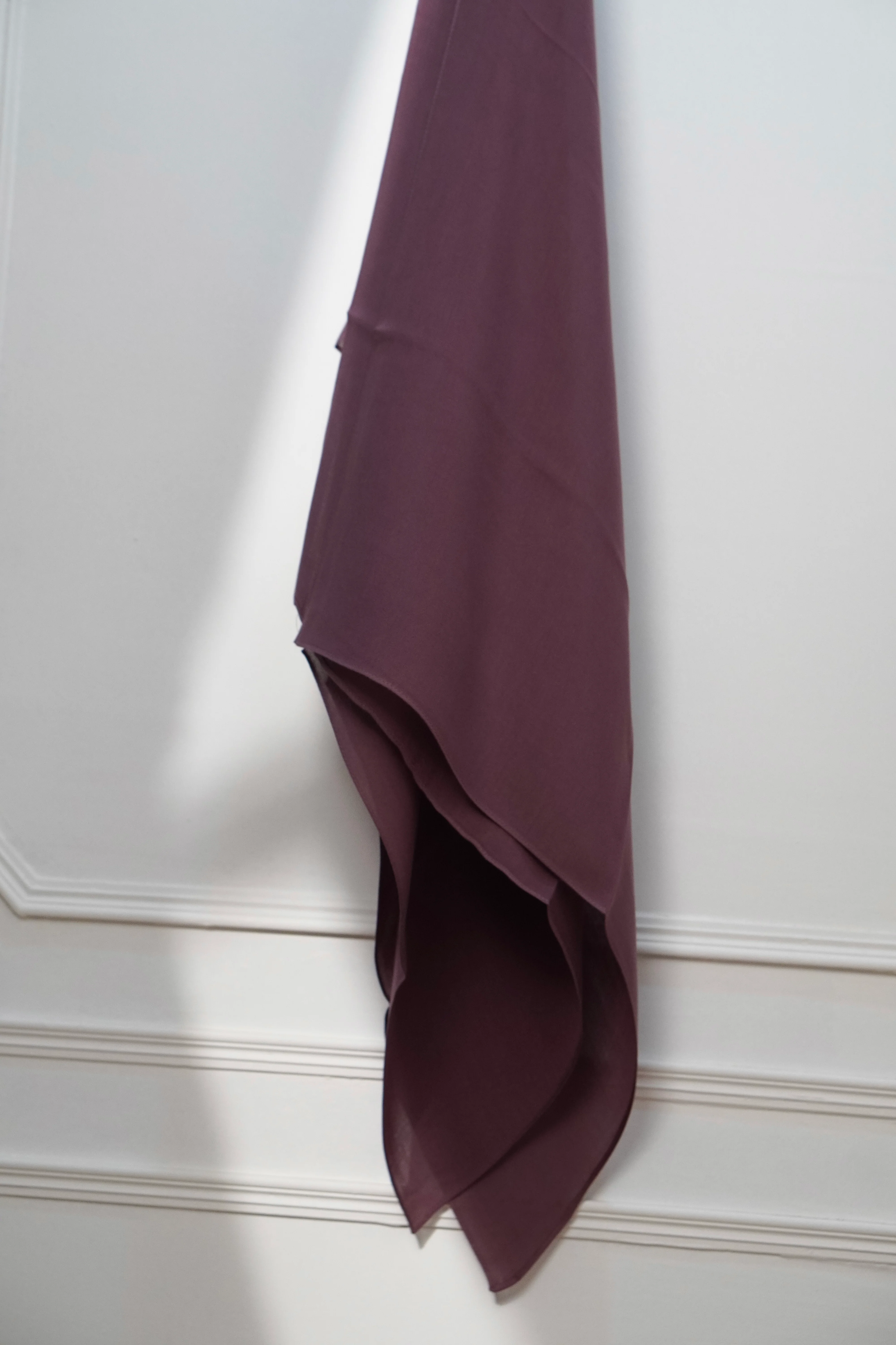Modal Hijab #25 Deep Mauve - Image 3