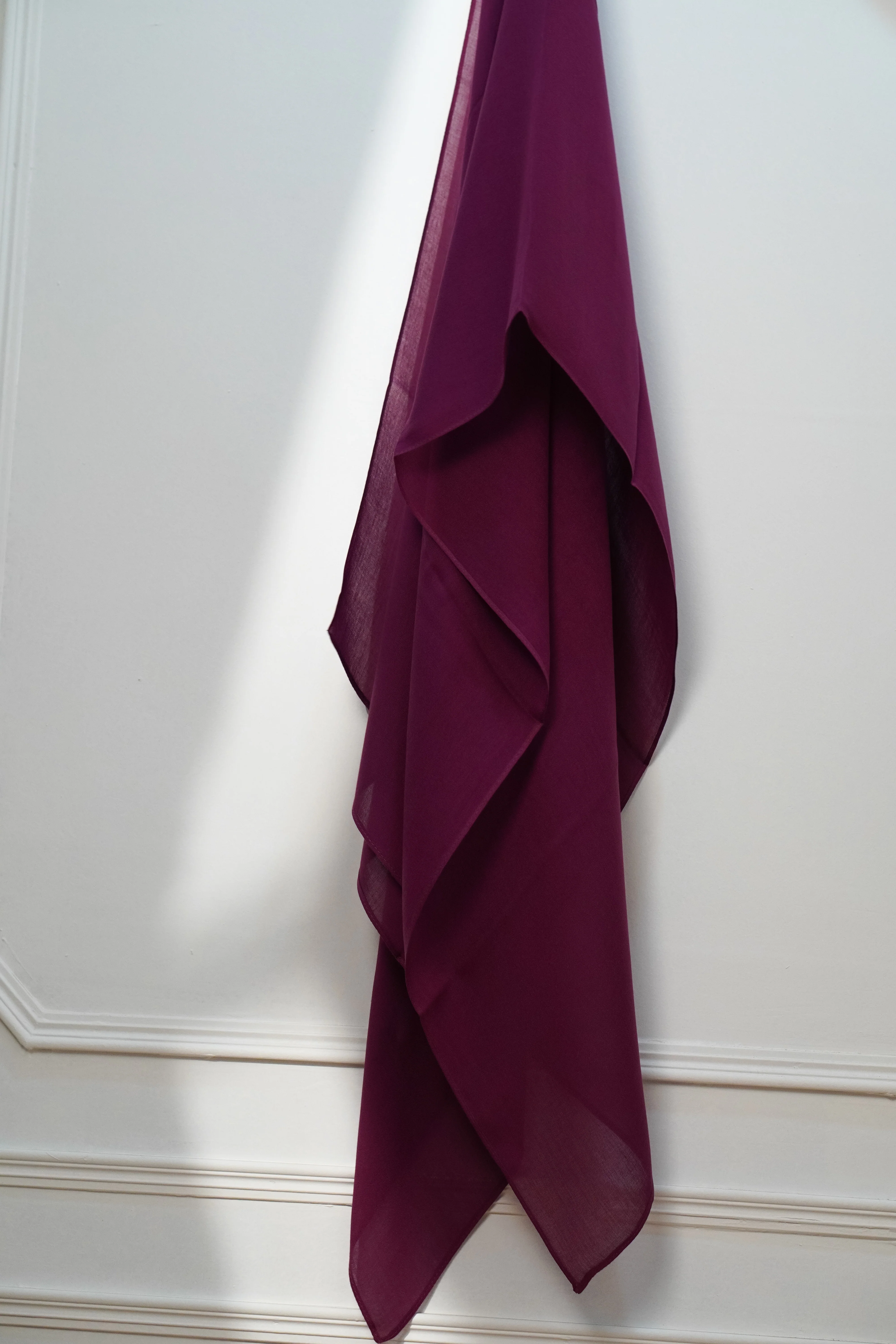 Modal Hijab #31 Wine - Image 2