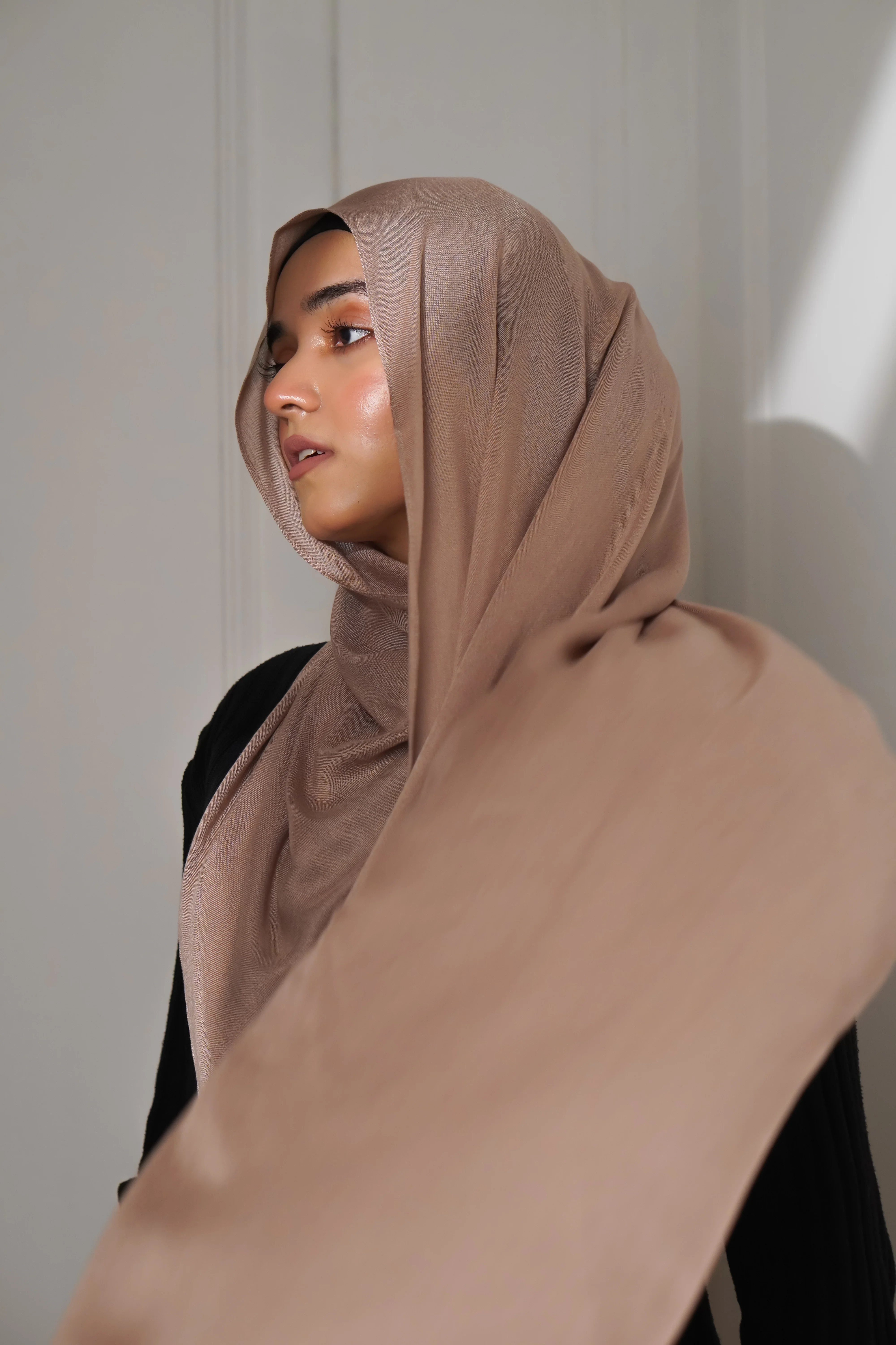 Modal Hijab #6 Camel - Image 3