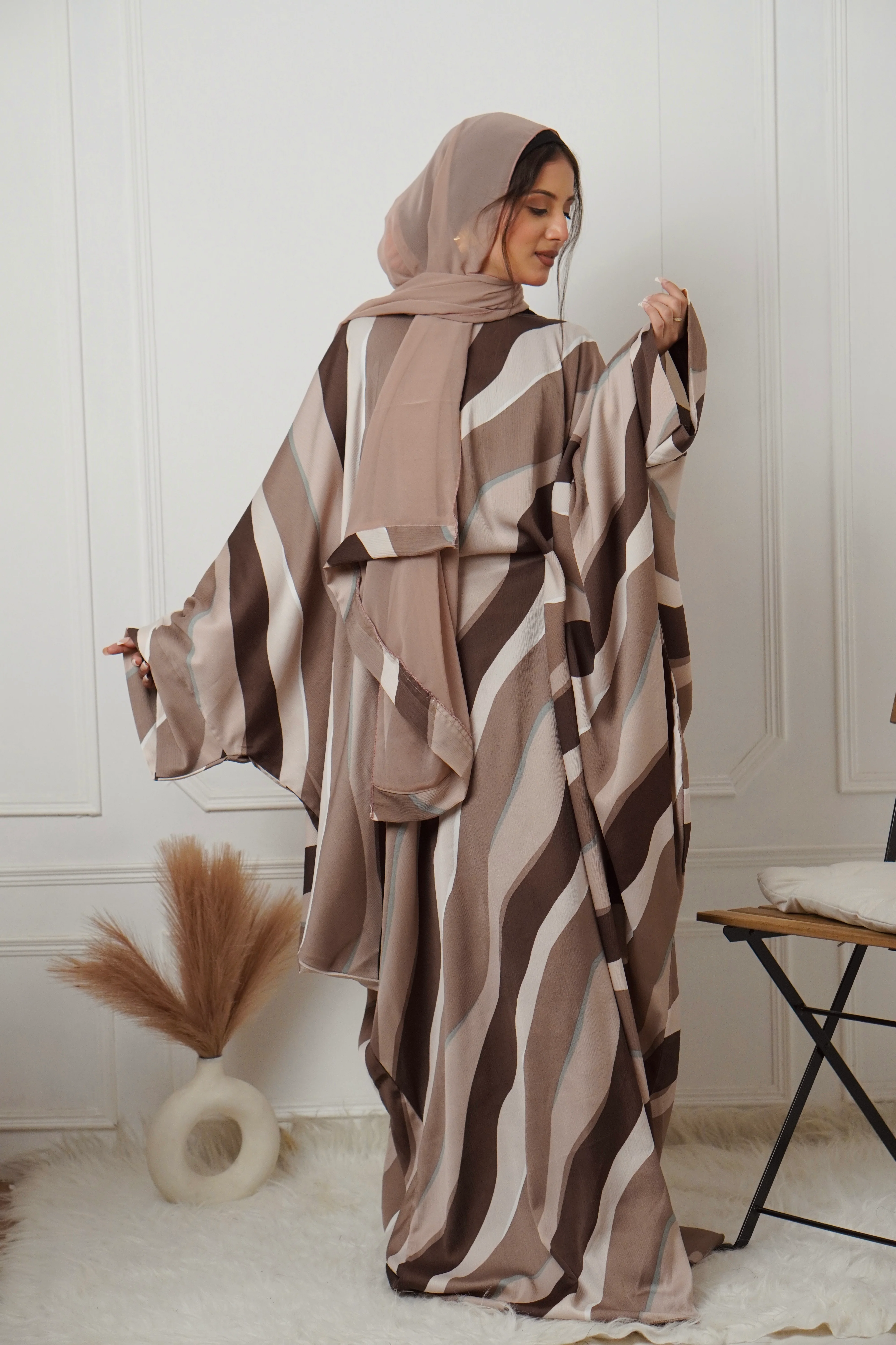 Y2K PRINTED ABAYAH - BROWN - Image 11