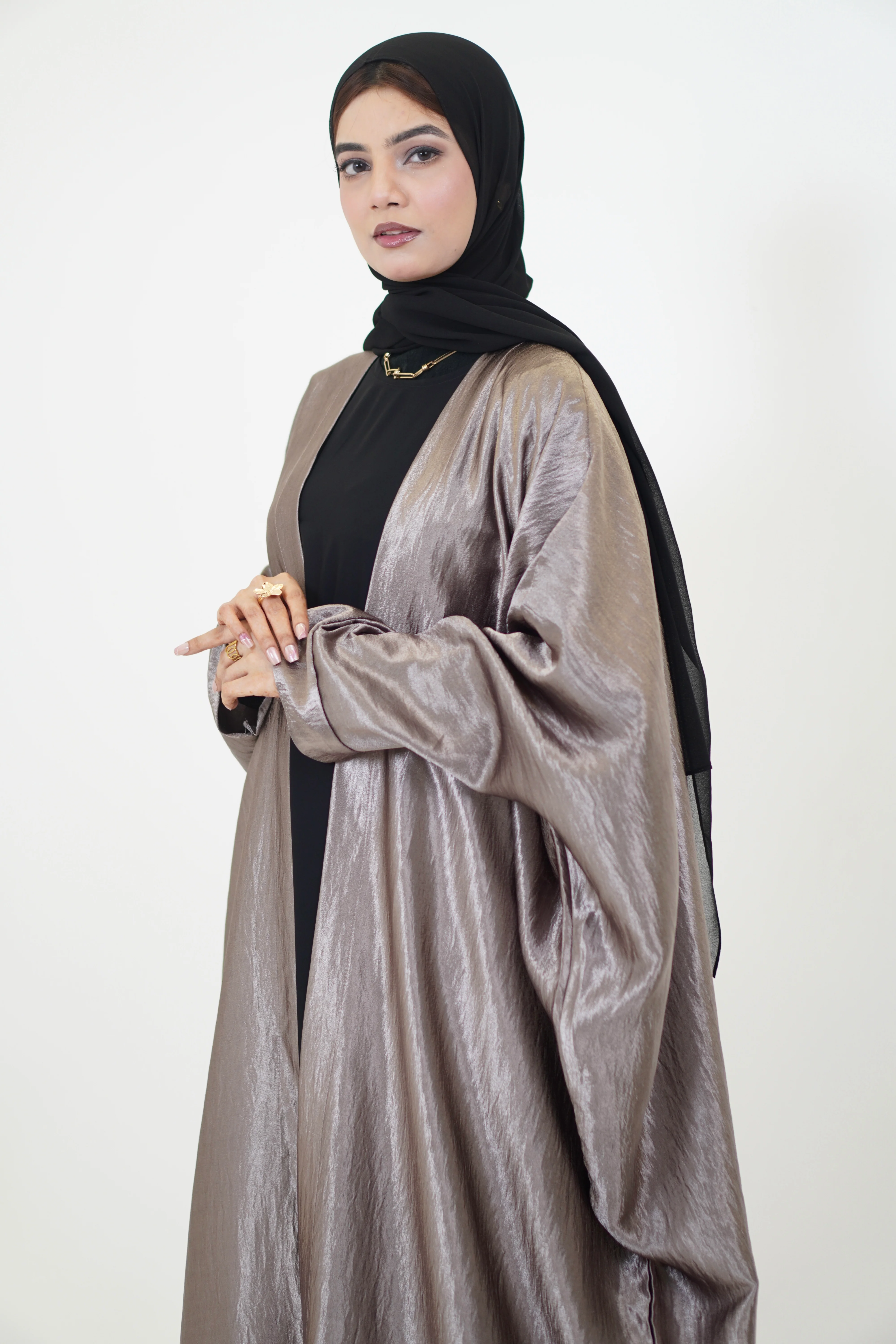 Qamar Open Abayah - Image 12