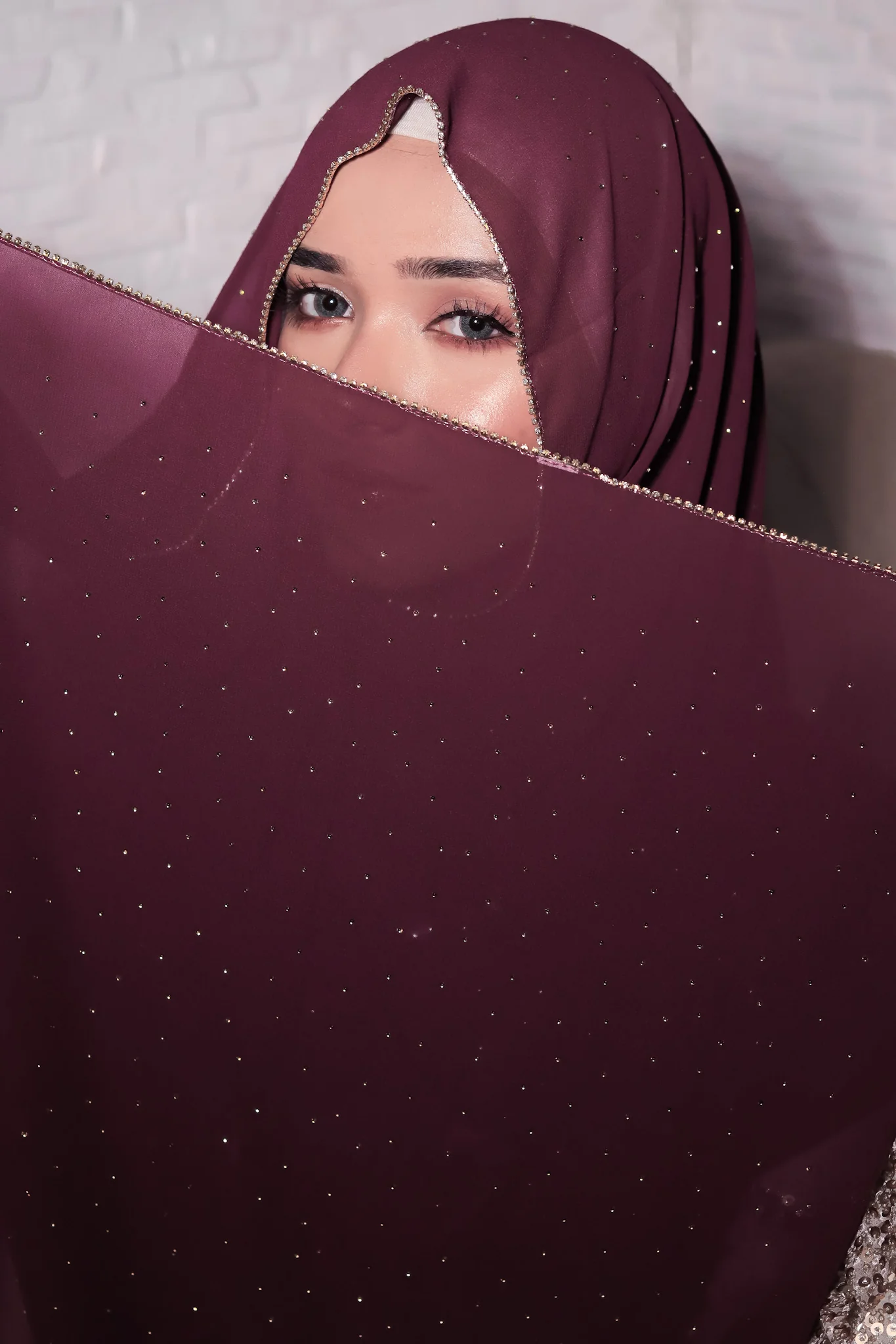 Rhinestone Hijab - Grapevine - Image 3