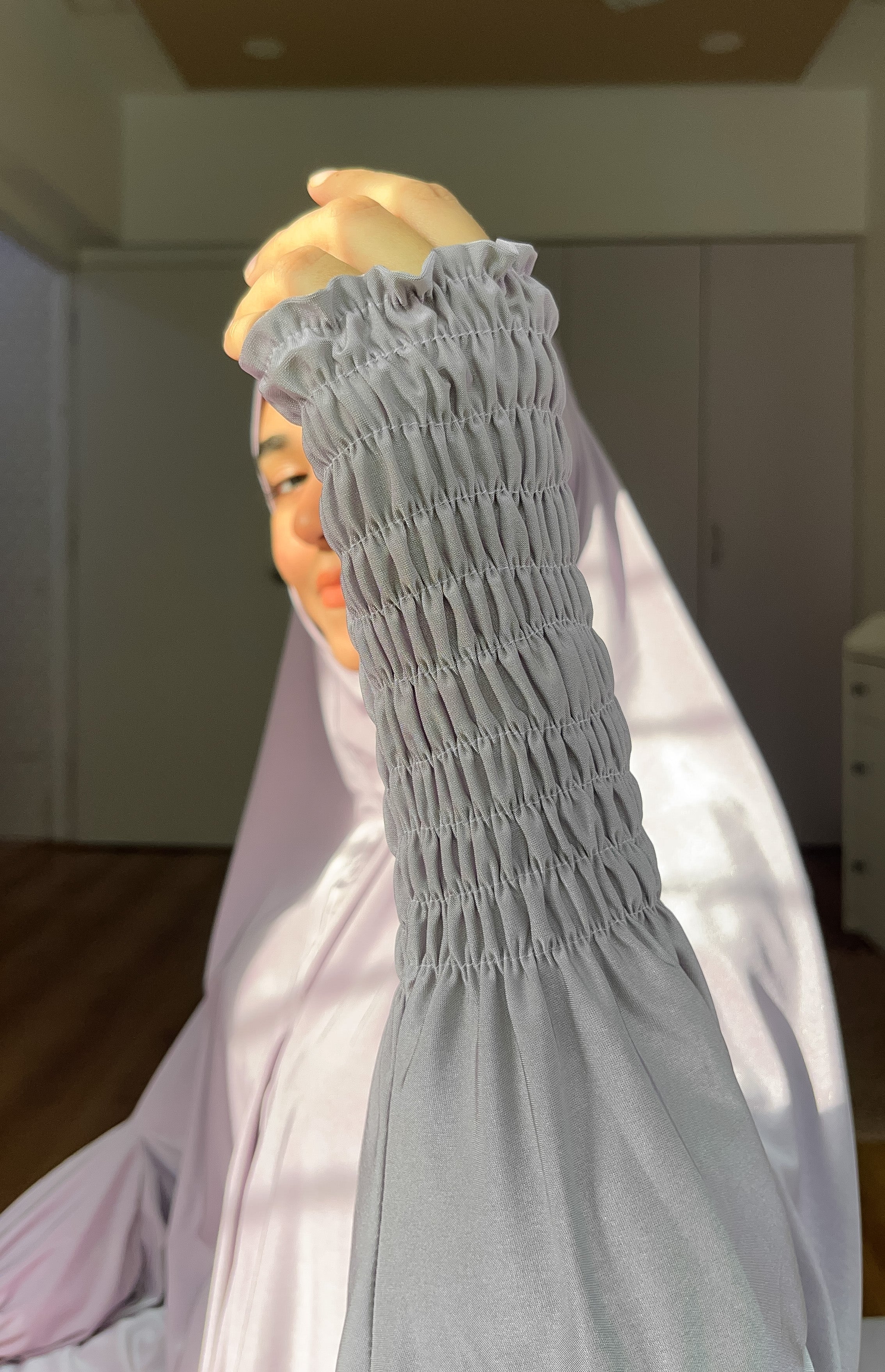 Salah Dress - Below Knee (CRUSHED SLEEVES) - Image 4