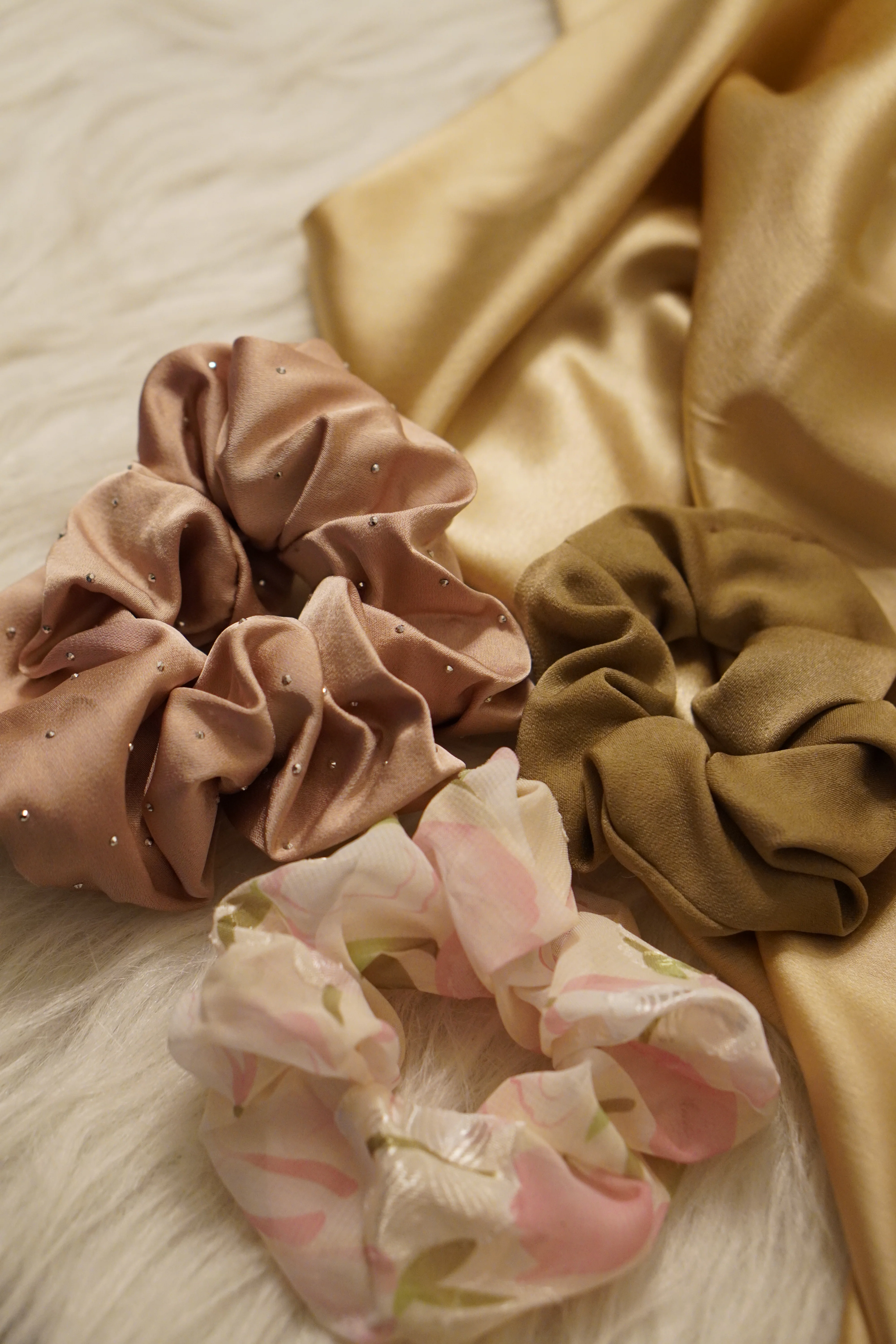 Scrunchie Set - 8 - Image 2