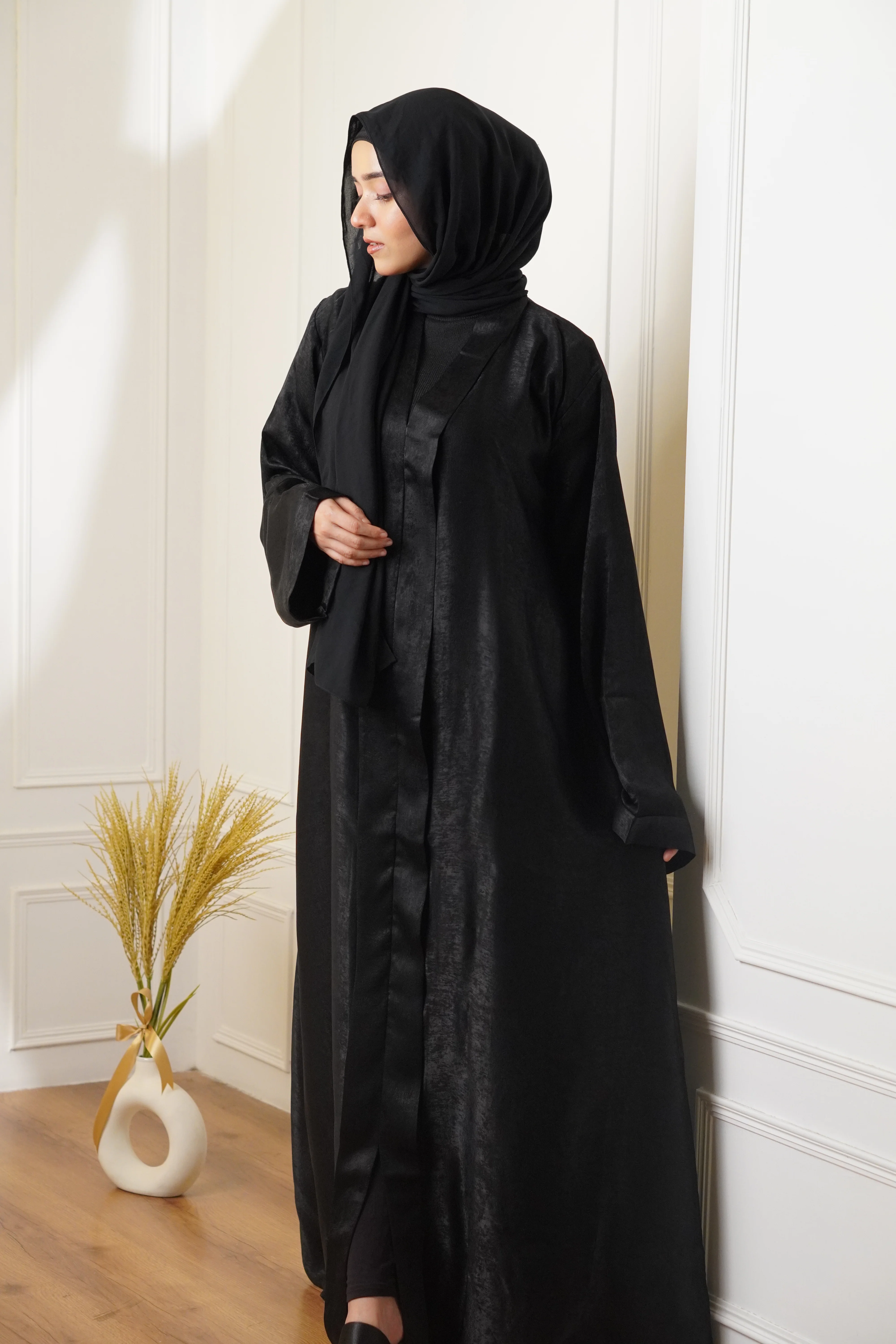 VELVET TOUCH ABAYAH - RICH BLACK - Image 3