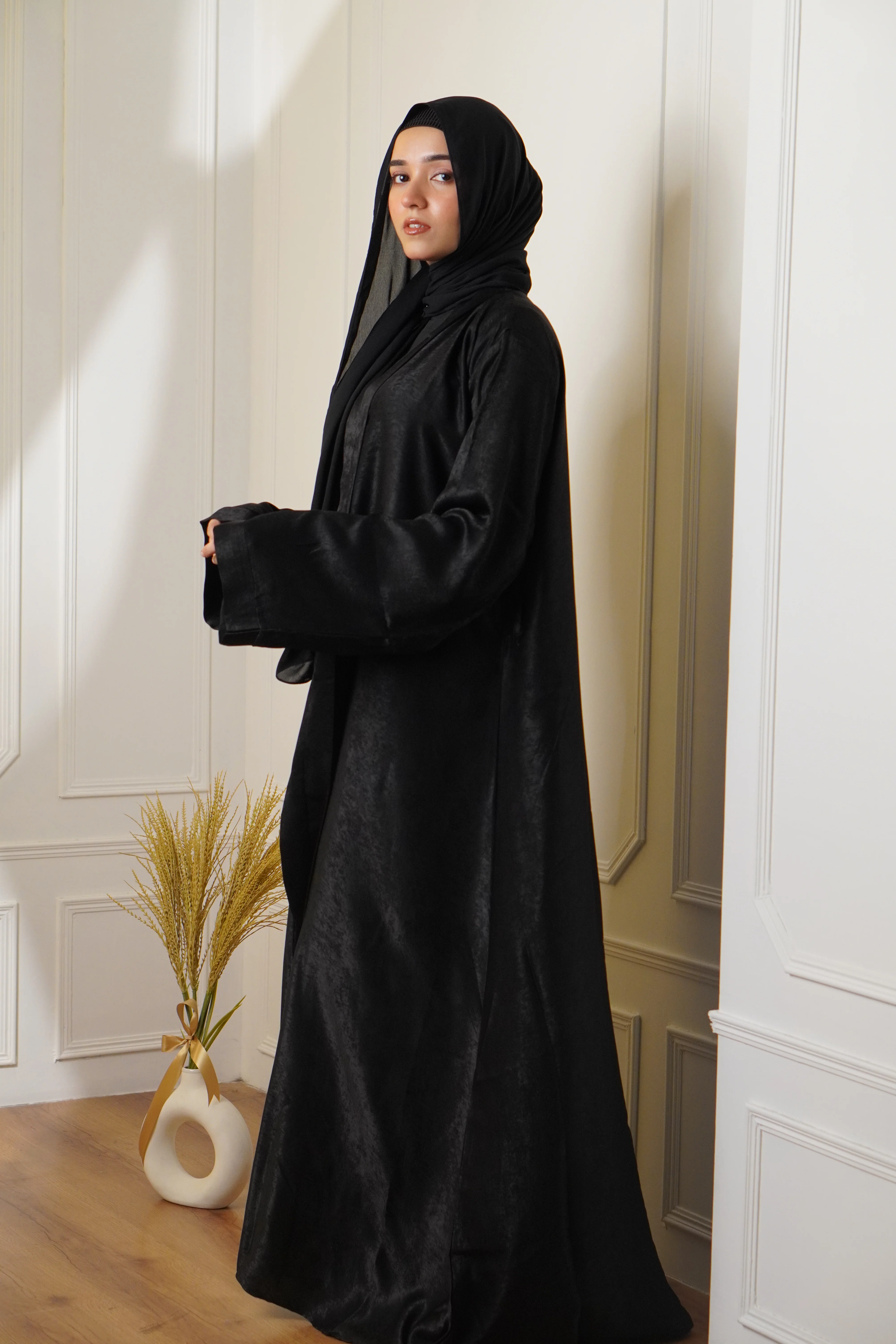 VELVET TOUCH ABAYAH - RICH BLACK - Image 4
